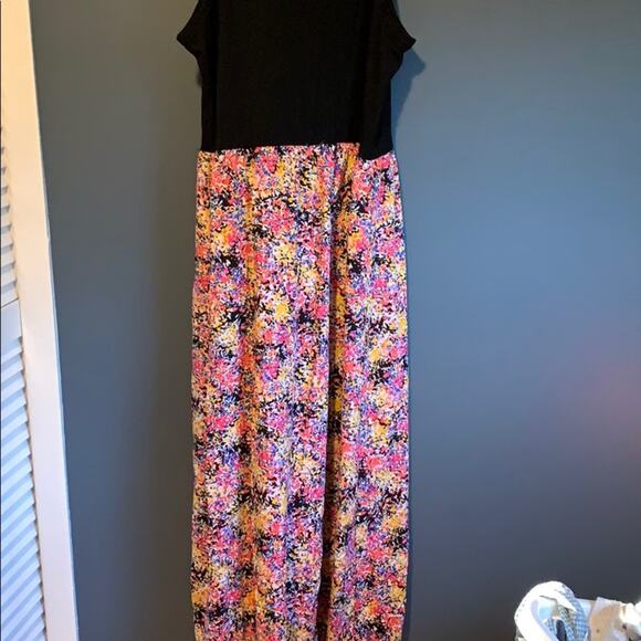 Gap black and floral fit and flare midi‎ dress - Picture 10 of 10